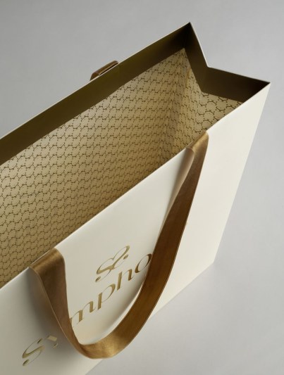 Ribbon bag detail