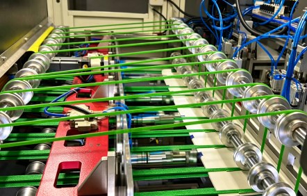 Ribbon threading line